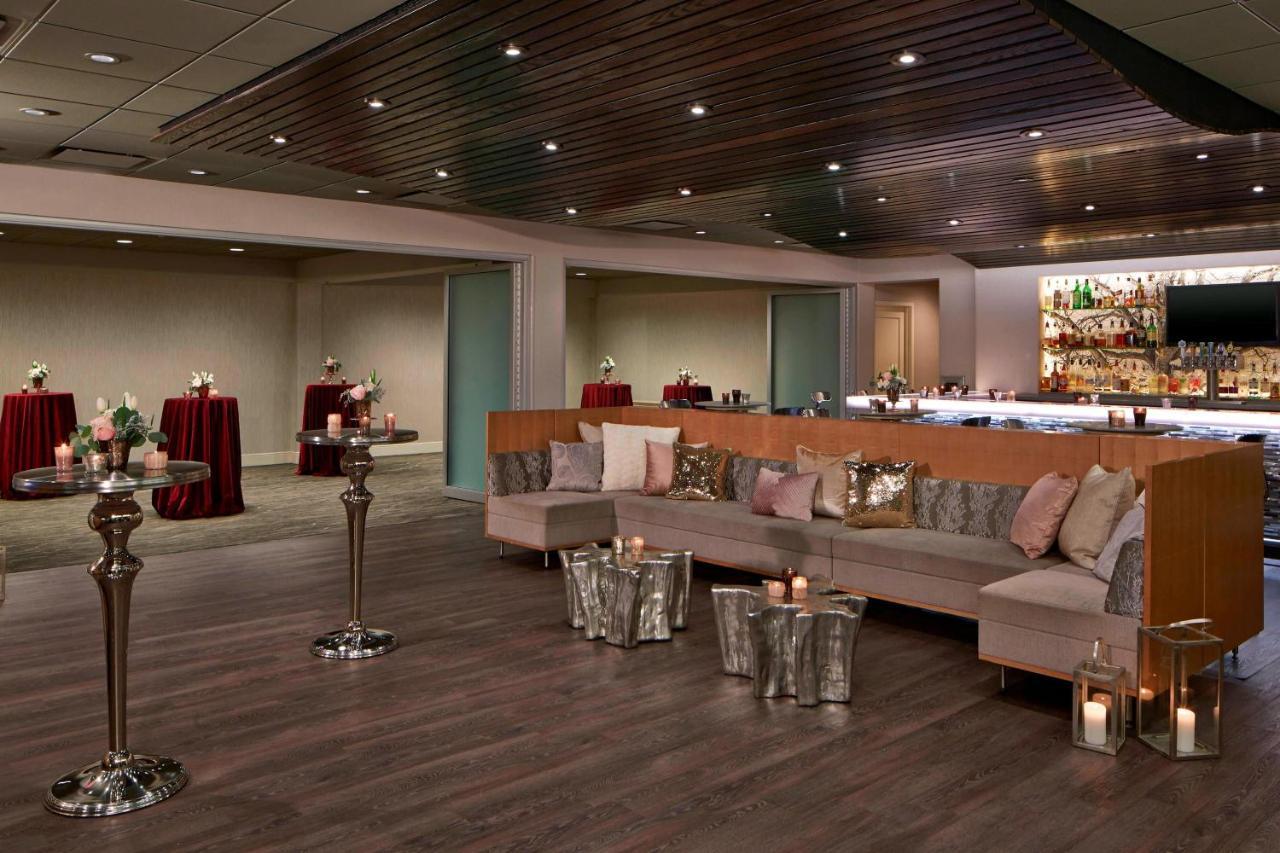 Rochester Airport Marriott Bagian luar foto