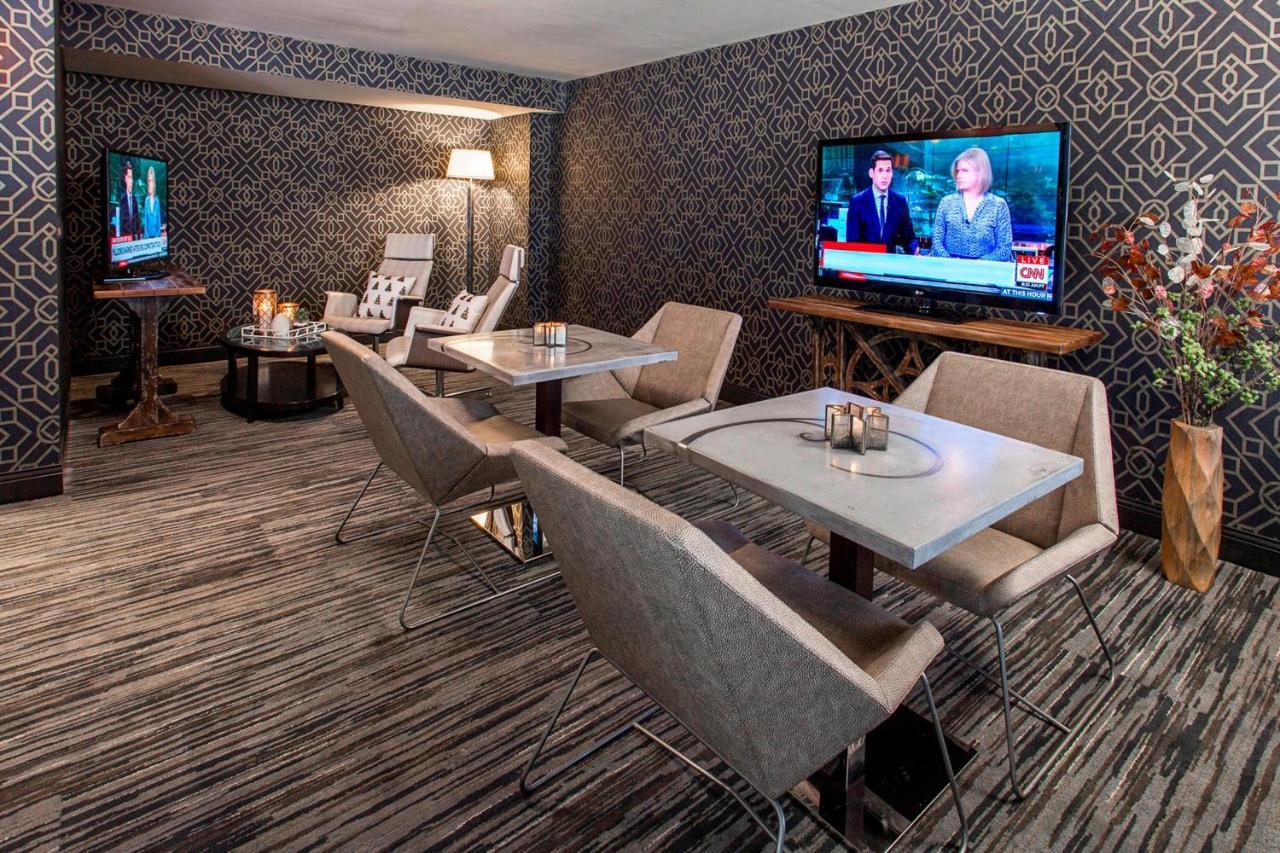 Rochester Airport Marriott Bagian luar foto
