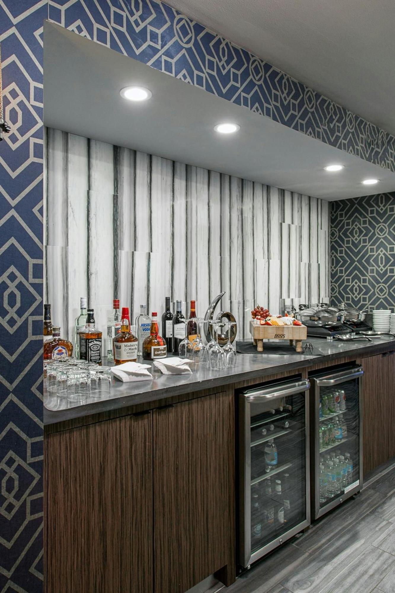 Rochester Airport Marriott Bagian luar foto